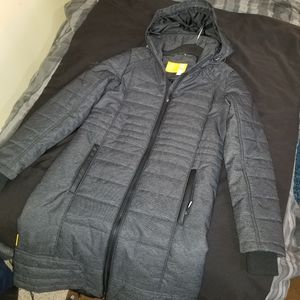 Womans lole parka packable  brand new msrp $379!